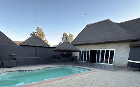 Whynot Restaurant & Guest Lodge